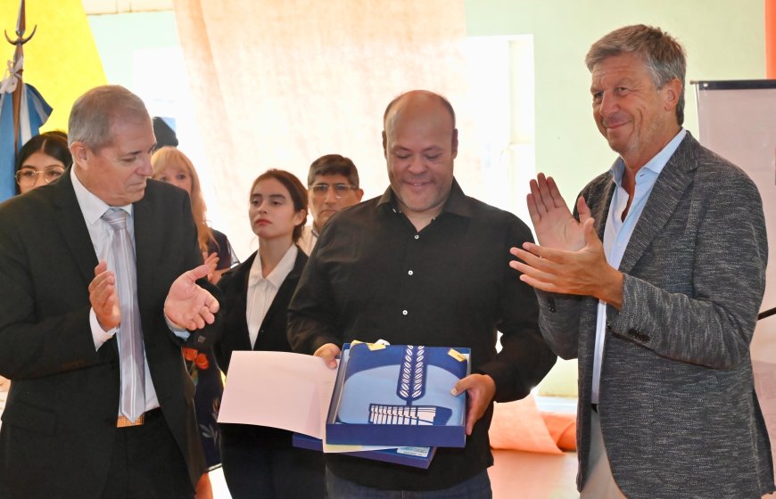 Chubut inició el Ciclo Lectivo 2025: "La educación es la clave para abrir puertas y construir futuro"