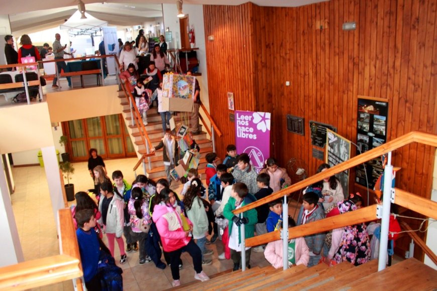 Se inauguró la segunda edición de la Feria Municipal del Libro en Esquel