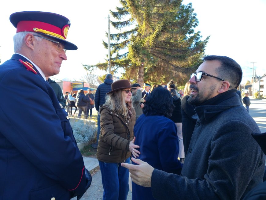 La Municipalidad de Esquel participó del acto por el Día del Bombero Voluntario y el 40° aniversario de la Asociación local