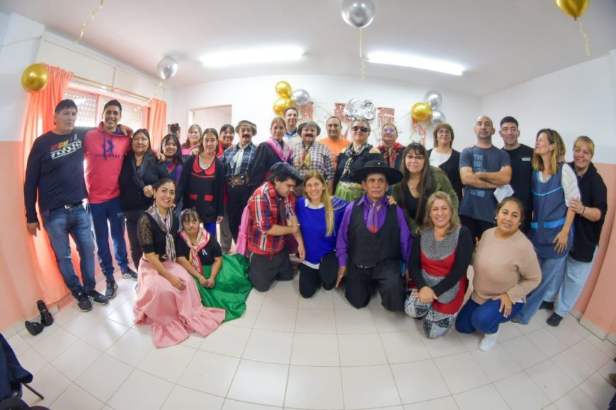 Provincia acompañó al Centro de Rehabilitación Visual de Trelew en la celebración de sus 43 años