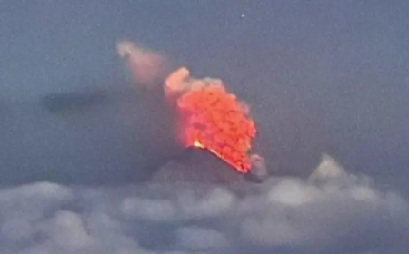 Rusia: Erupción del volcán Klyuchevskoy tras el sismo y la alarma en el Pacífico