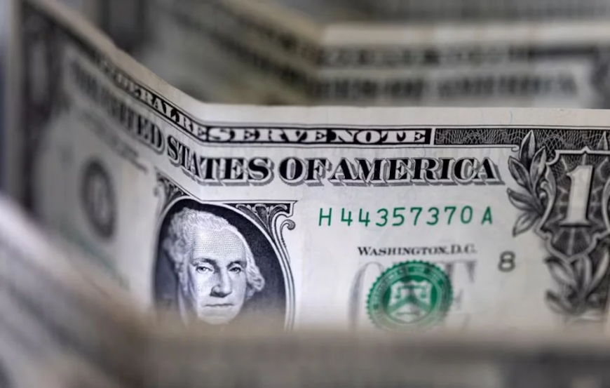 Caputo explicó la estrategia oficial para bajar el dólar tras el desarme de las LEFI