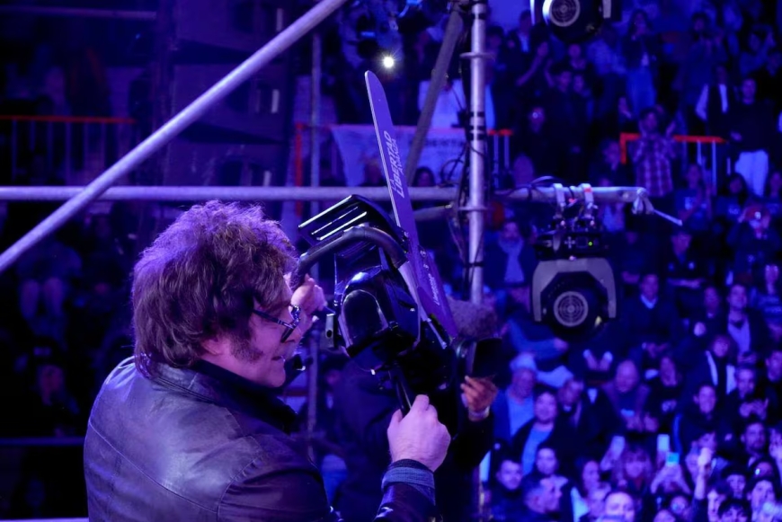 Milei arremete contra el kirchnerismo en la provincia de Buenos Aires: “Hay que sacarlos a patadas”