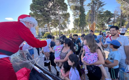 Inició el recorrido de Papá Noel por Rawson