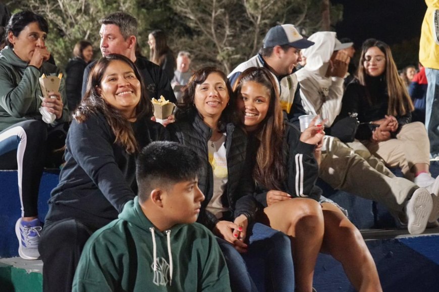 Amplia concurrencia y balance positivo en las actividades culturales del Anfiteatro de Playa Unión